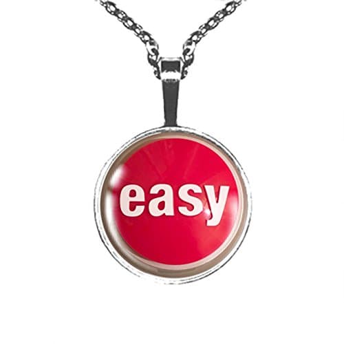 Clario Pendant Necklace