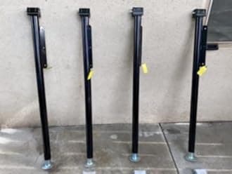 EZ Lite Truck Camper Corner Jacks Set of 4 with mounting Brackets and Crank Handle (Black)