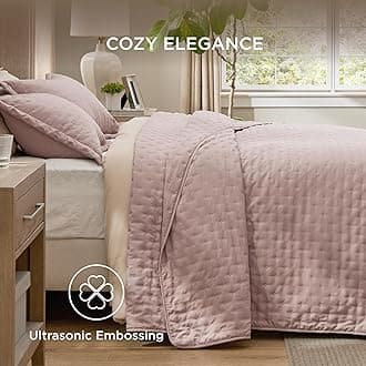 Bedsure King Quilt - Ultra Soft Quilt Bedding for Pink Bedroom Decor, Lightweight All-Season King Size Comforter, Dusty Rose Bedspread Coverlet 106x96 Inch