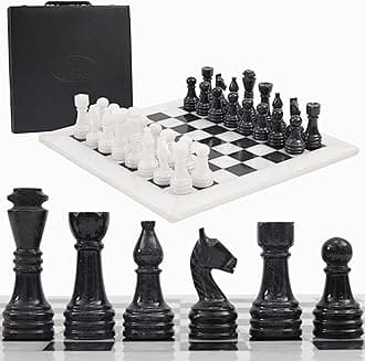 WHITE & BLACK CHESS SET