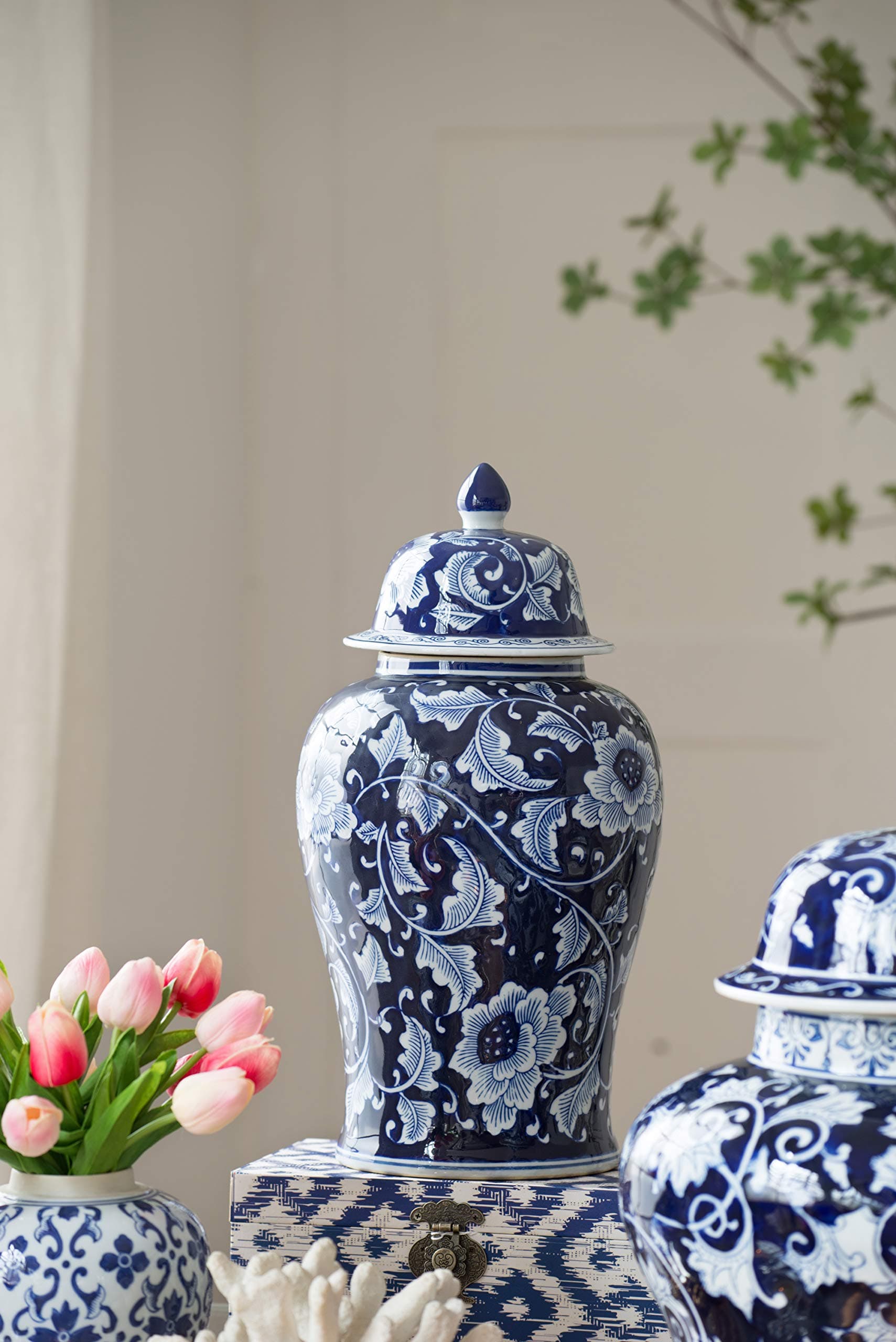 18'' Blue & White Aline Jar