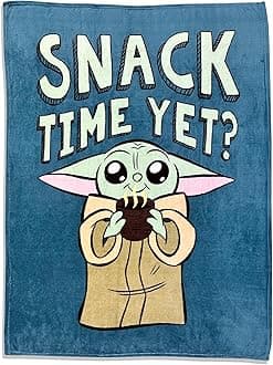 Royal Boys Girls Cozy Fleece Throw Blanket with Extra Soft Fun Design (Star Wars)